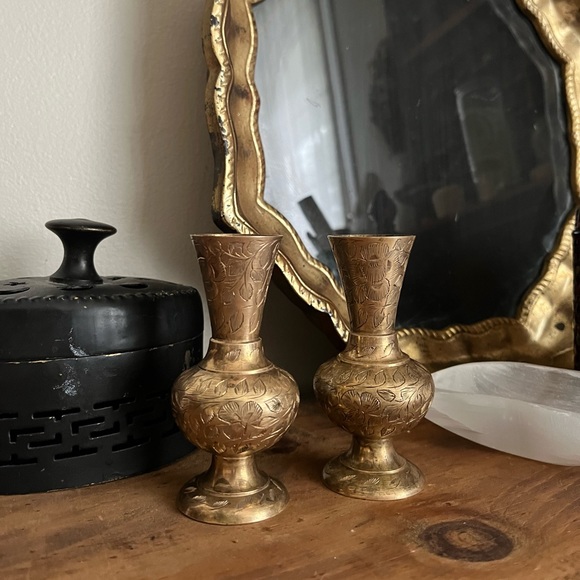 Vintage Etched Brass Ornate Bud Vases J.D India 4529 J - Picture 5 of 5